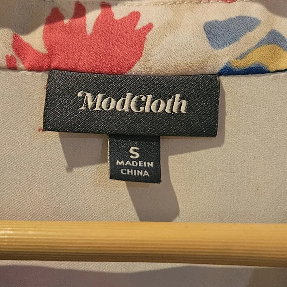 Modcloth Multicolor Floral Blouse - Picture 2 of 3